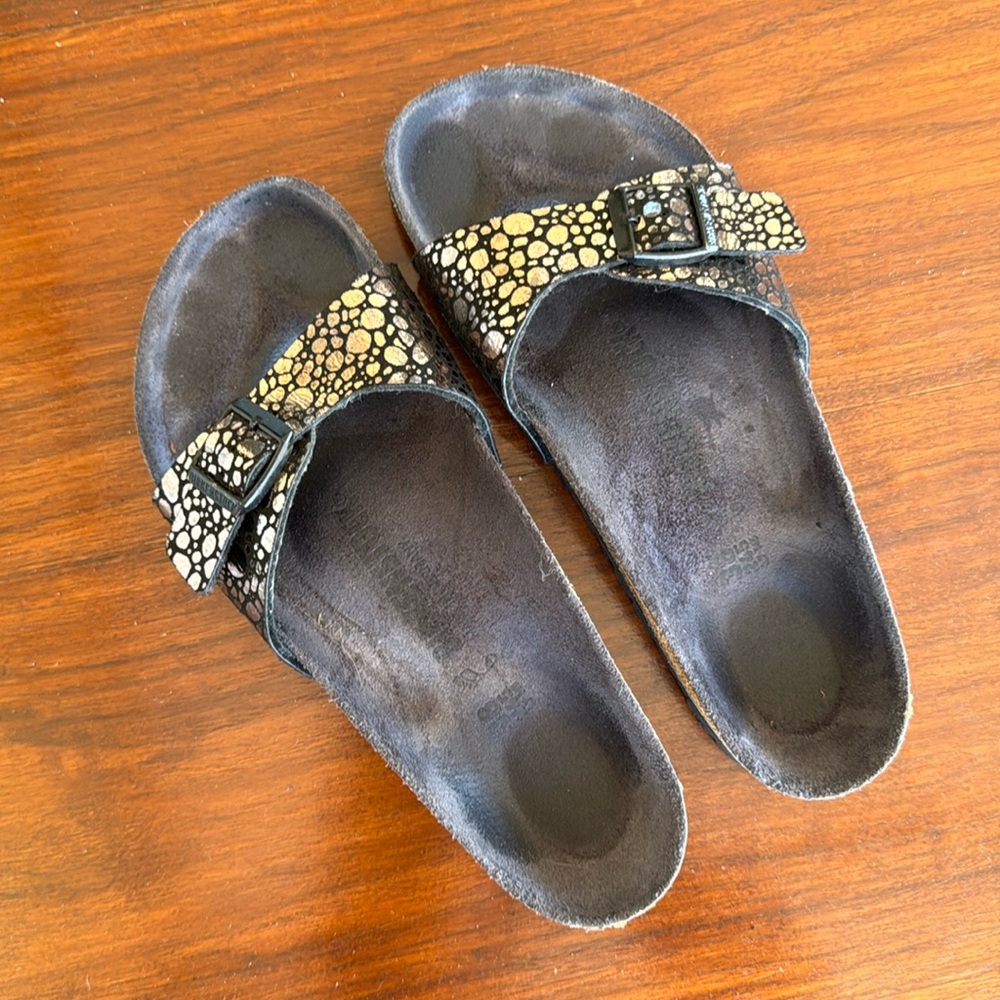 Birkenstock black metallic snake skin single strap sandal, size 38
